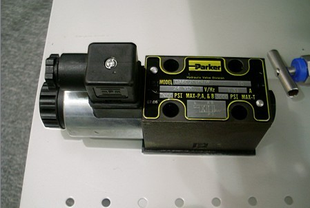 泉州天益機電PARKER換向閥3