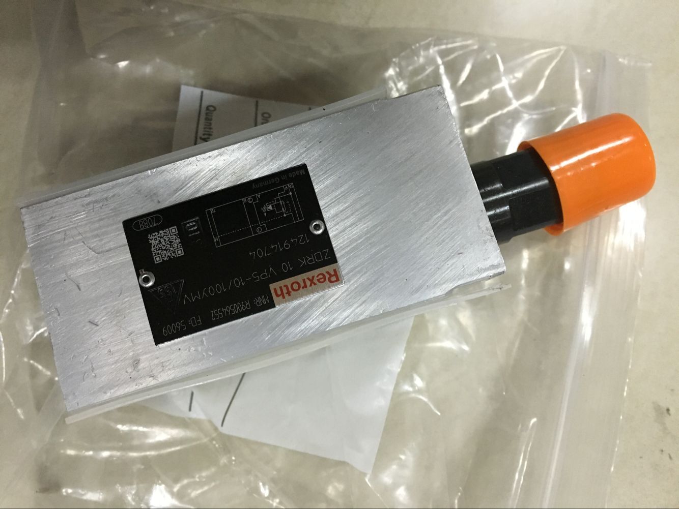 R900564552疊加閥